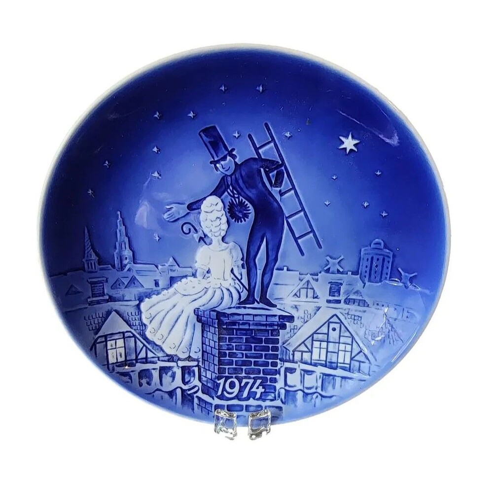 Old Copenhagan Blue Collector Plate "The Sheperdess & The Chimney Sweep" - 1974